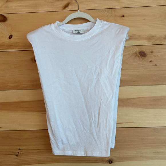 Babaton Padded Muscle Tank - Picture 4 of 11